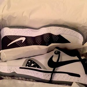 Men’s PG4 Oreo sneakers